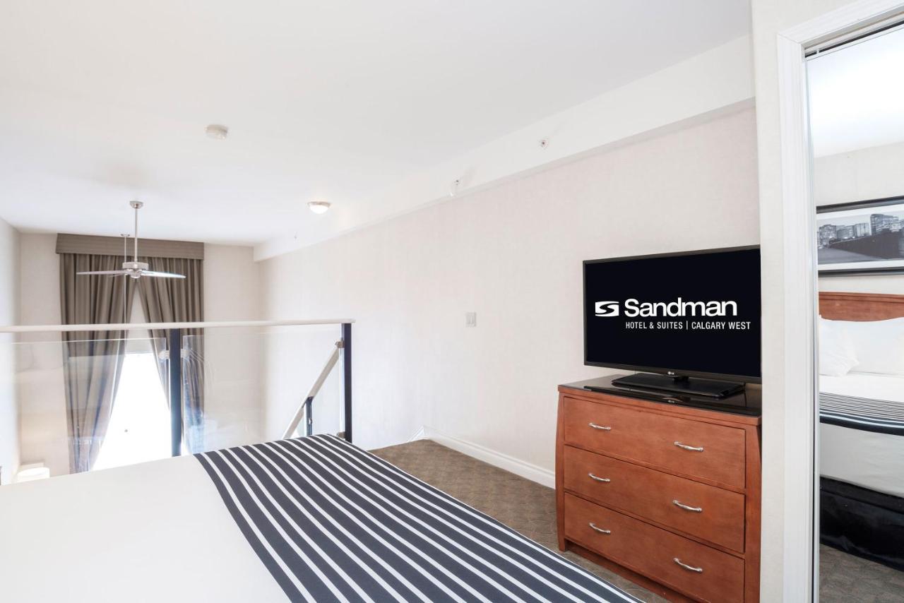 Sandman & West Hotel