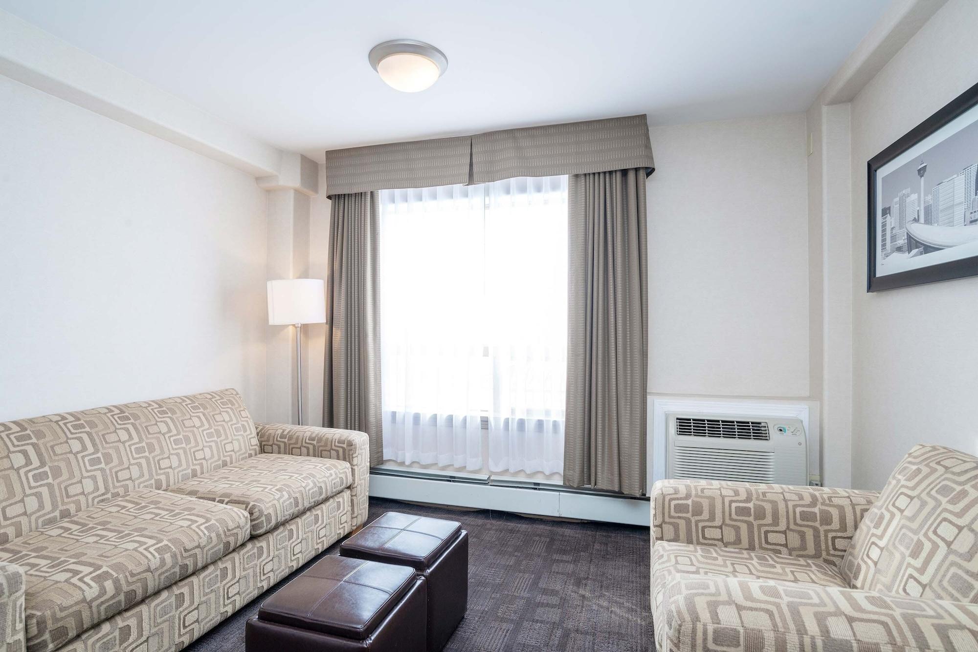 Sandman & West Hotel 3*