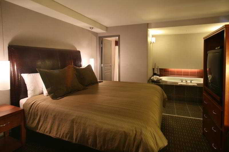 Sandman & West Hotel 3*