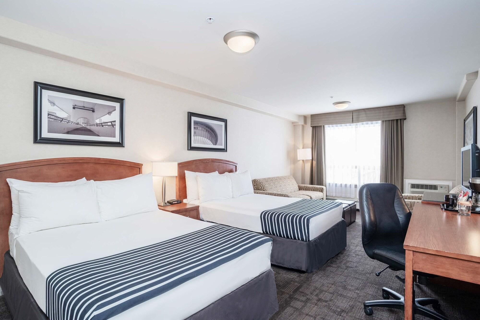 Hotel Sandman & West Calgary